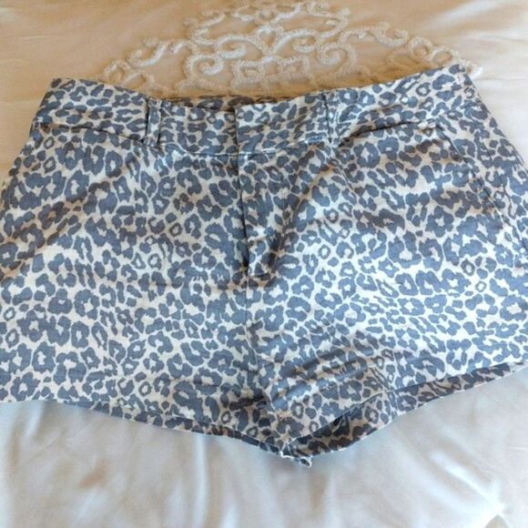 Cynthia Rowley Linen Leopard Shorts - Picture 1 of 13